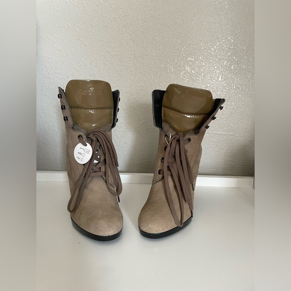 Hogan Taupe Lace-Up Ankle Boots Italy 36.5 USA 6.5